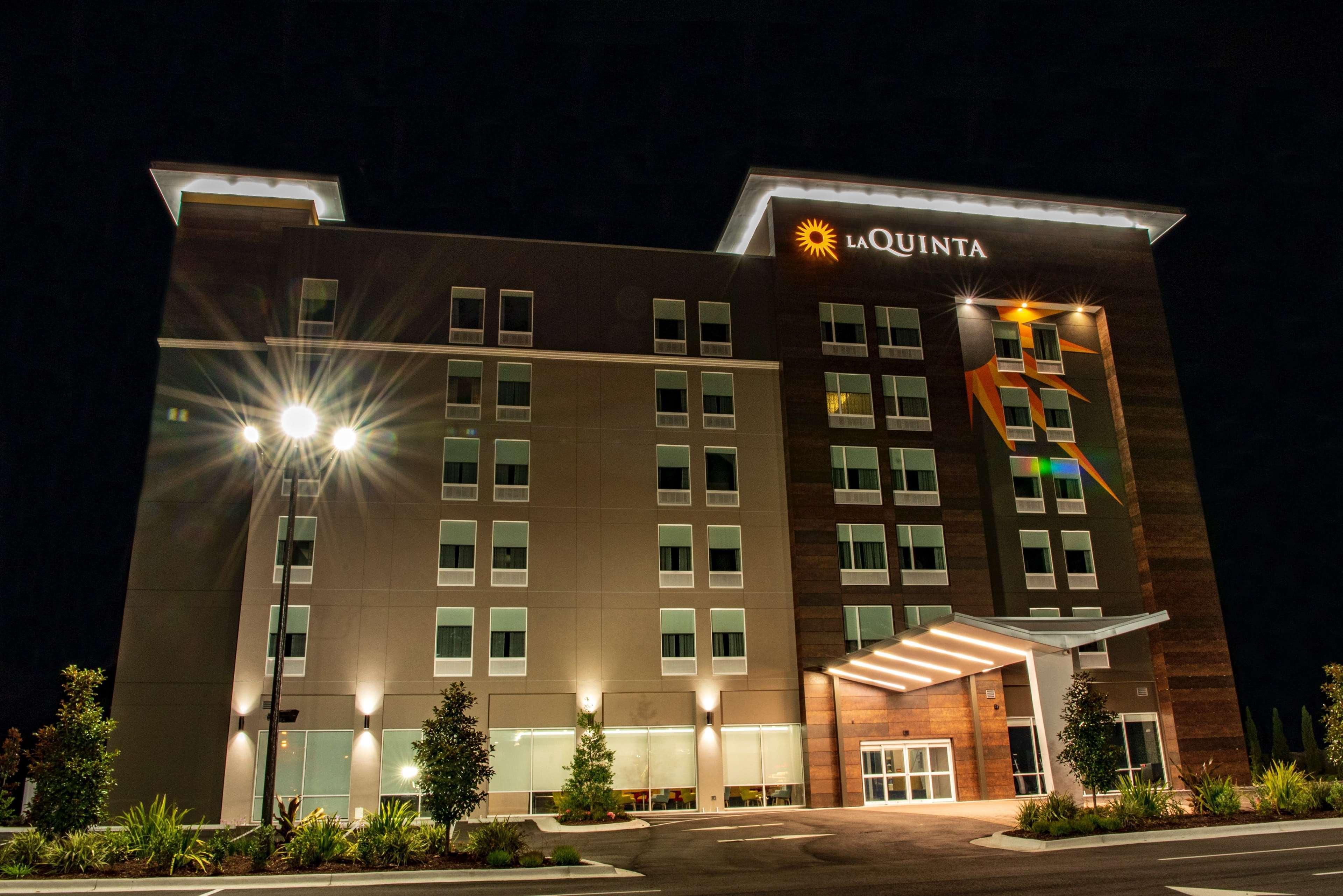 La Quinta Inn & Suites By Wyndham Лейк-Сіті Екстер'єр фото